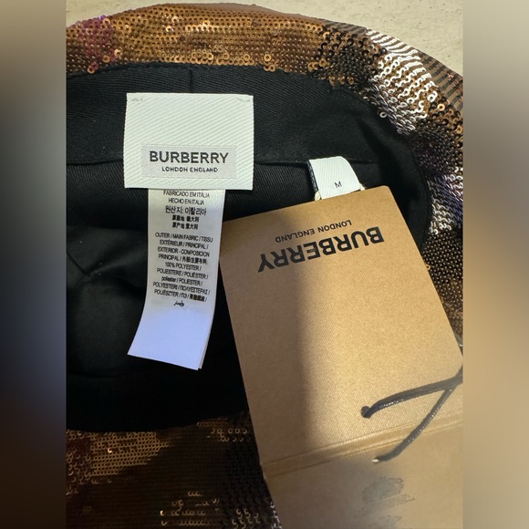 Authentic Burberry Hat. Size M. - Picture 7 of 9